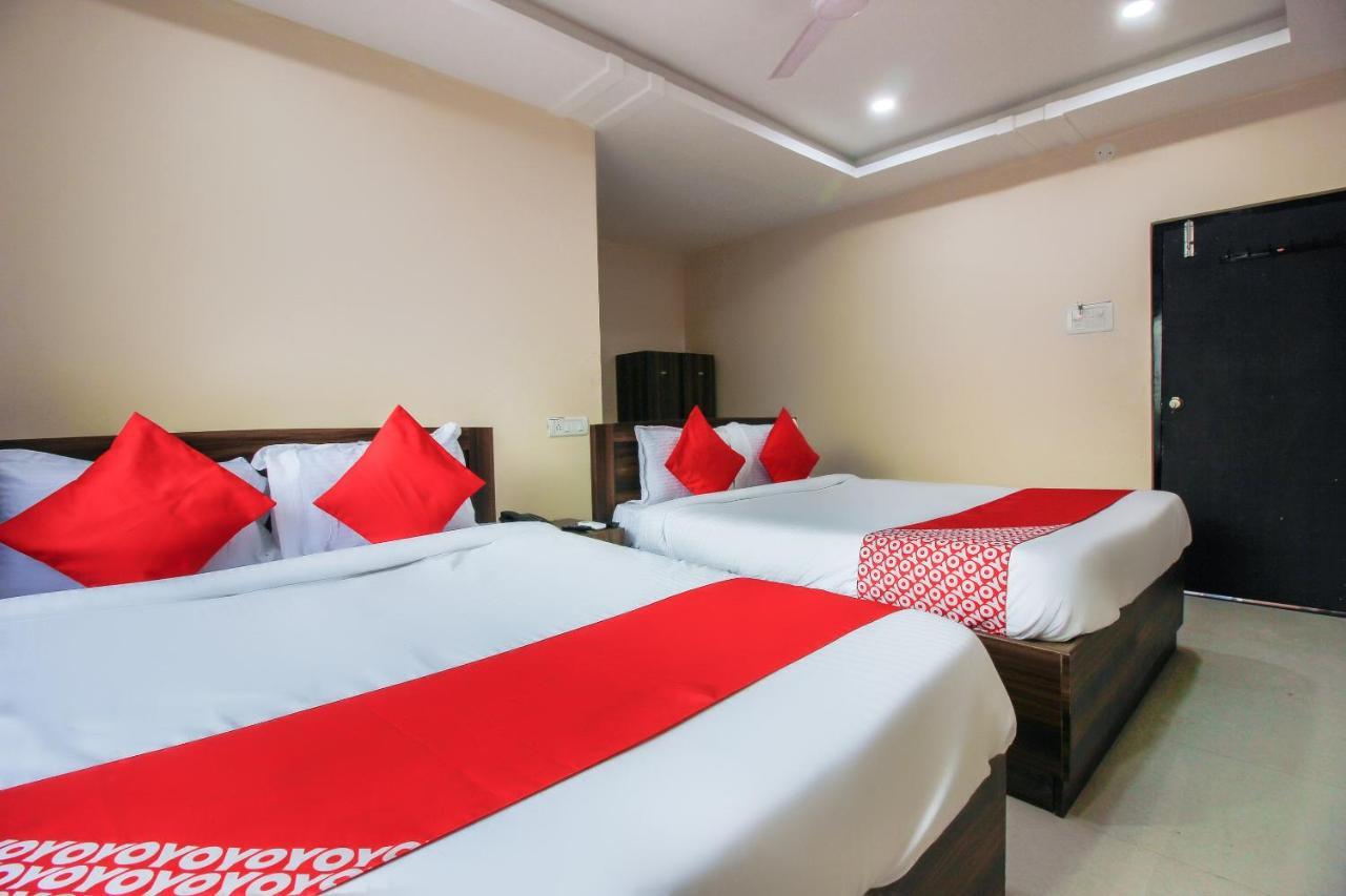 Oyo 66942 Venus Residency Hotell Lalaguda Exteriör bild
